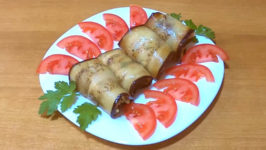 Баклажановые рулетики