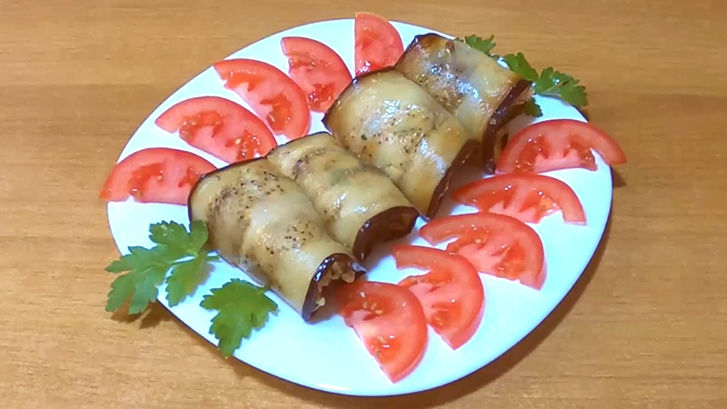 баклажановые рулетики