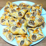 Творожные ватрушки с орехами